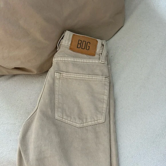 Jeans - Picture 4 of 4